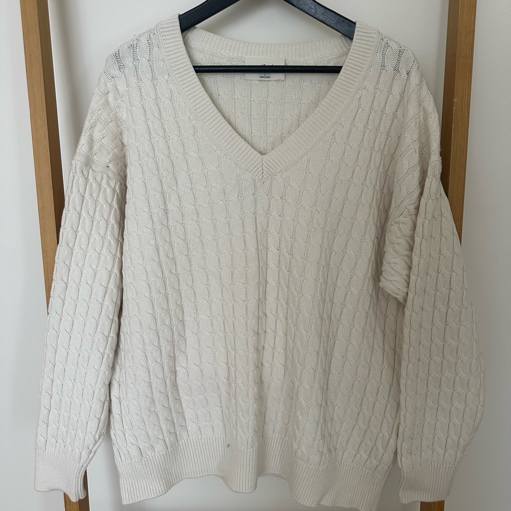 Aritzia Cream V-Neck Cable Knit Sweater
